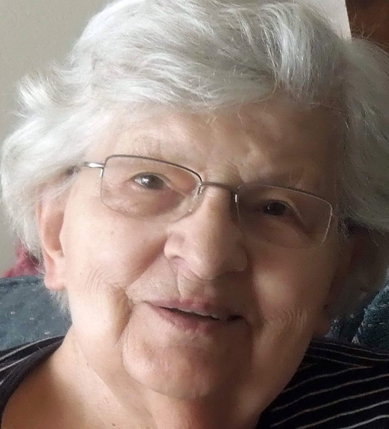 Ginette (née Lapointe) AUBRY