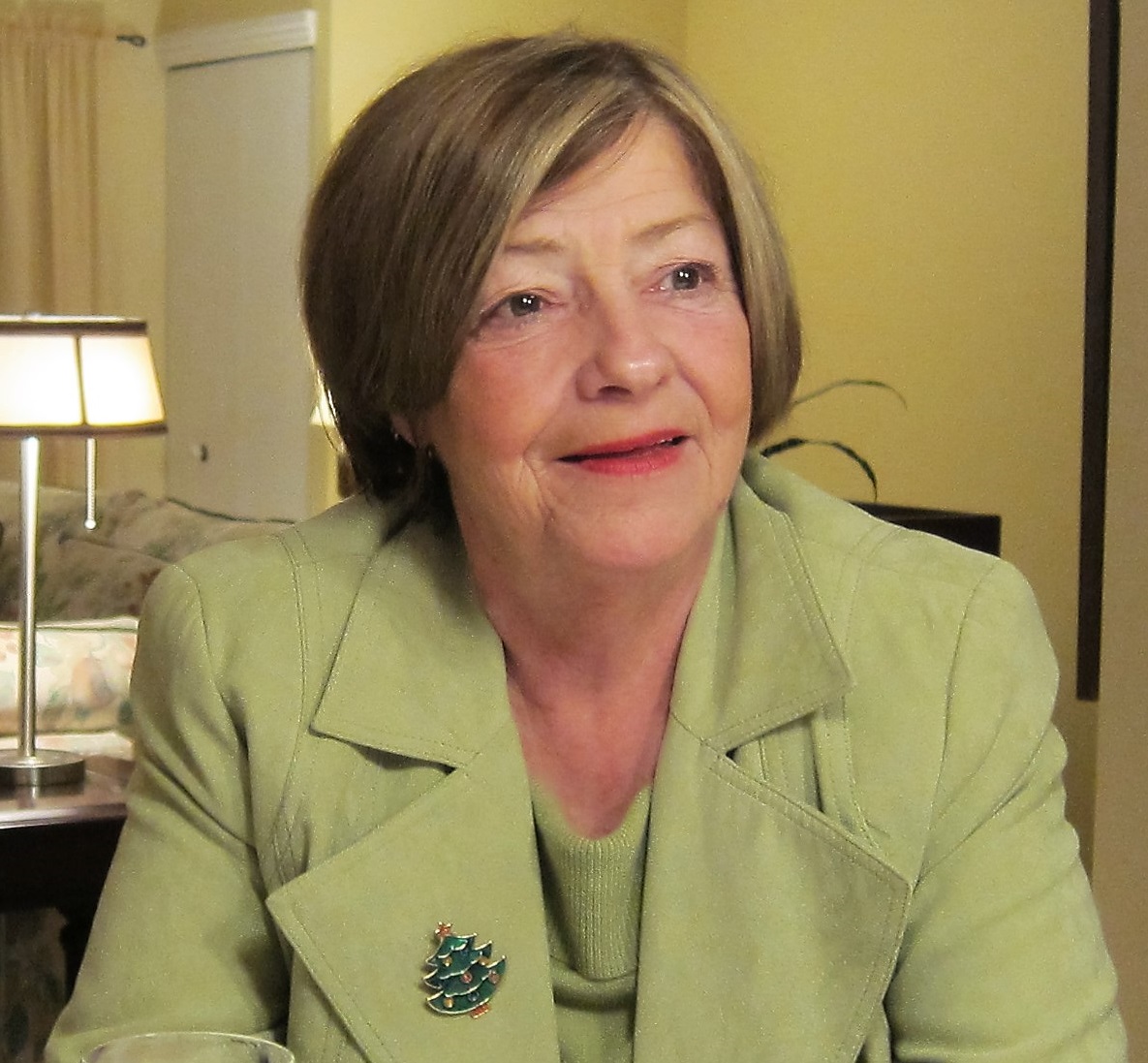 Louise McNAUGHTON