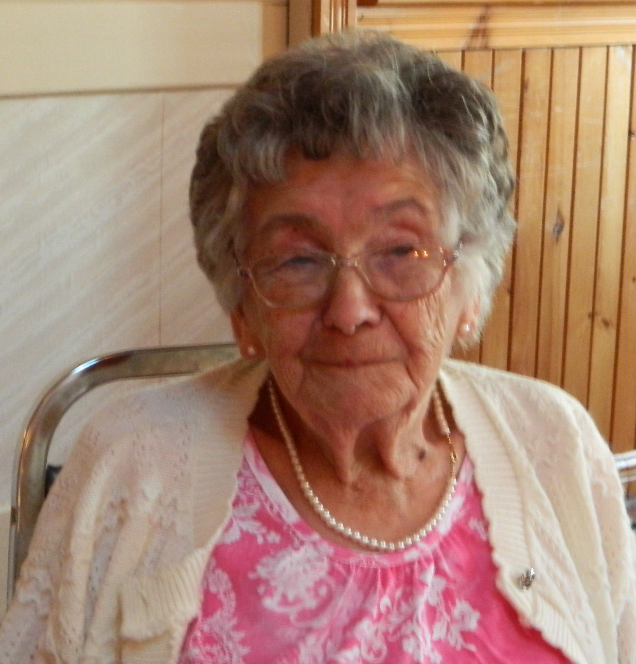 Lucienne MC RAE (née Ste-Croix)
