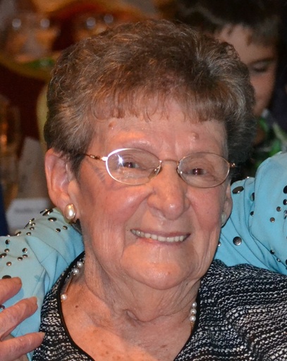 Jeannine BRUNEAU (née Pageau)