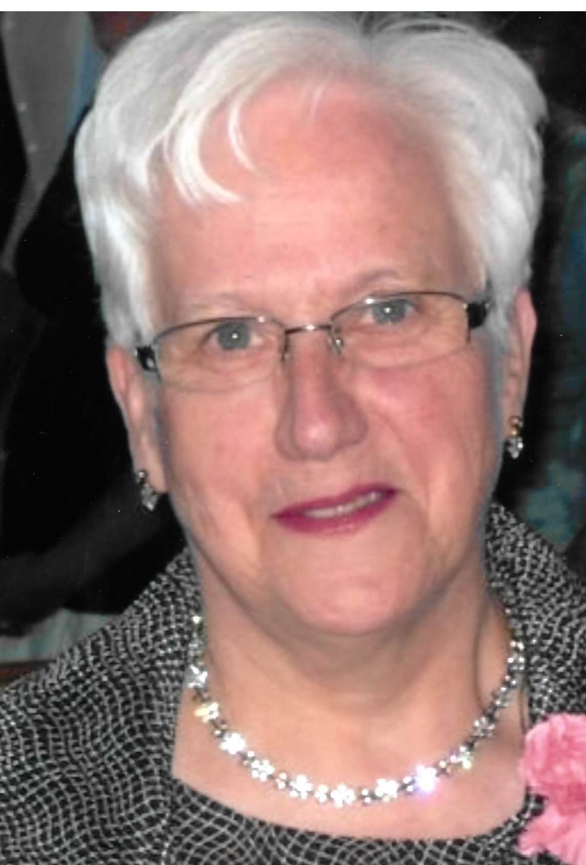Lucienne LATOUR