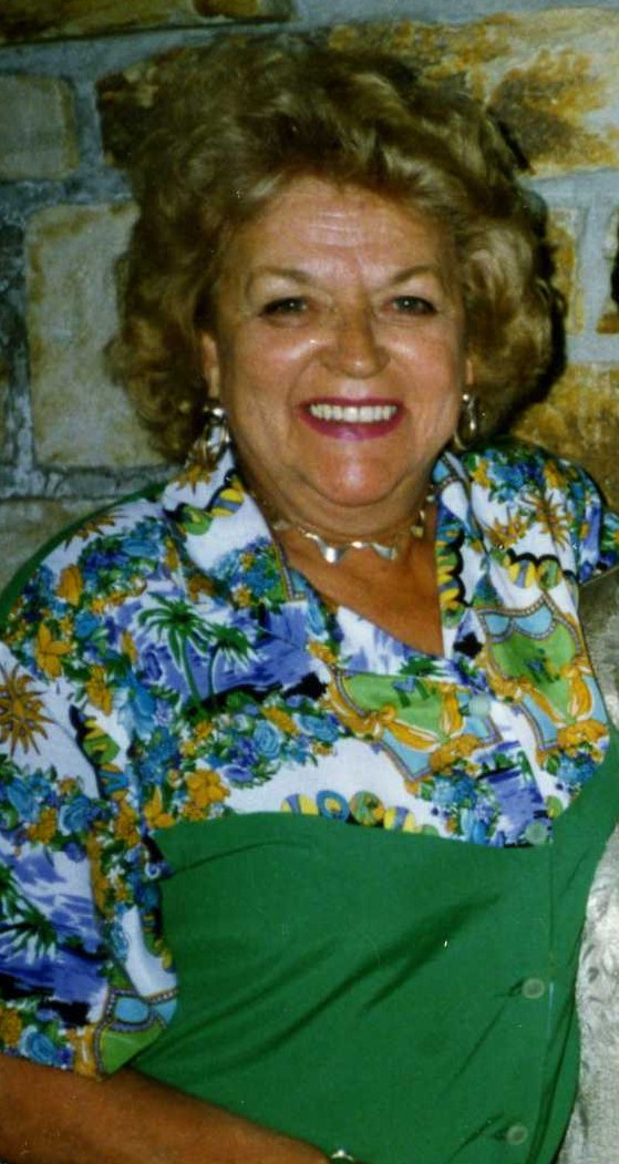 Simone (née Laplante) LESCARBEAU