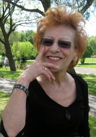 Yvonne PROULX