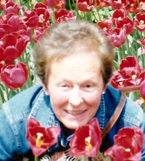 Lorraine RENEAULT (née Parker)