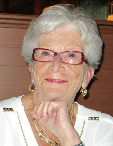 Lyse RAYMOND