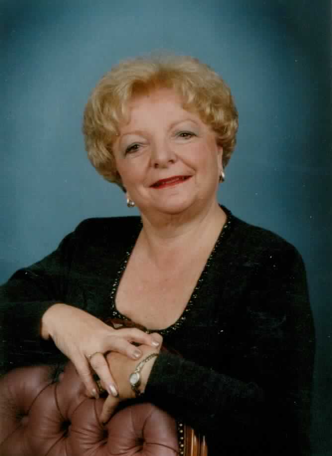 Thérèse Descheneaux (née Larosée)