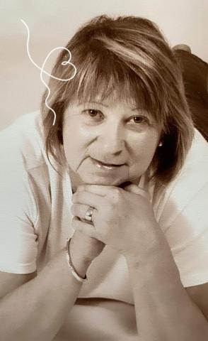 Vivian Lamoureux (née Lalonde)