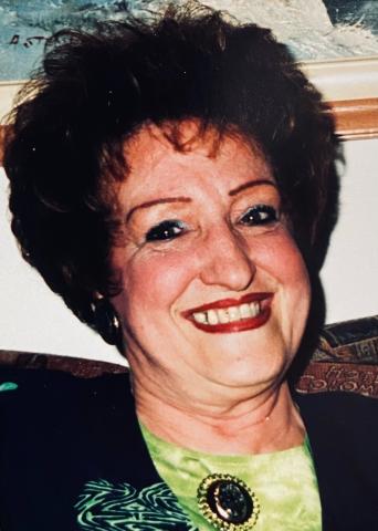 Carmen Larche