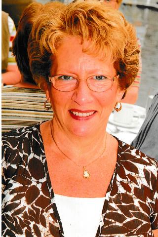 Yolande Lanoville