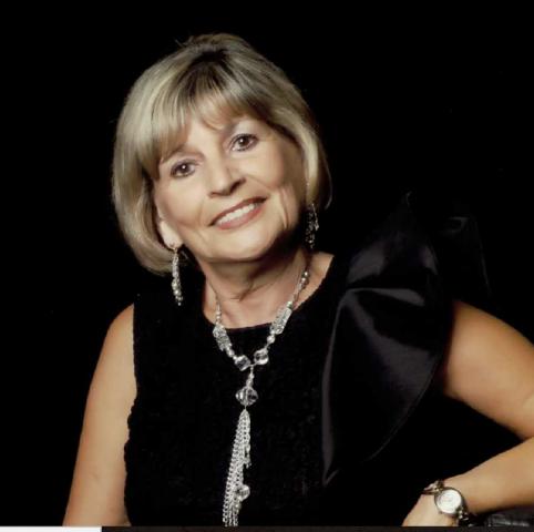 Monique Clément