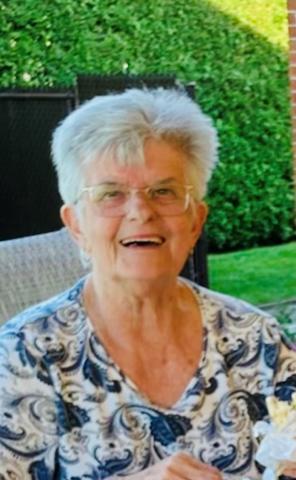 Sandra Chantal (née Langlois)