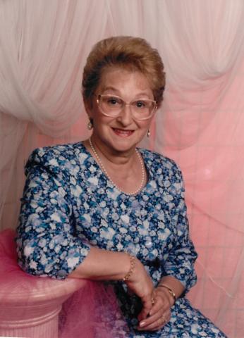 Simone St-Pierre Déziel