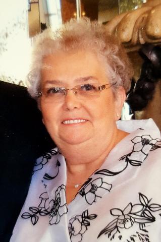 Nicole Rapagna (née Daoust)
